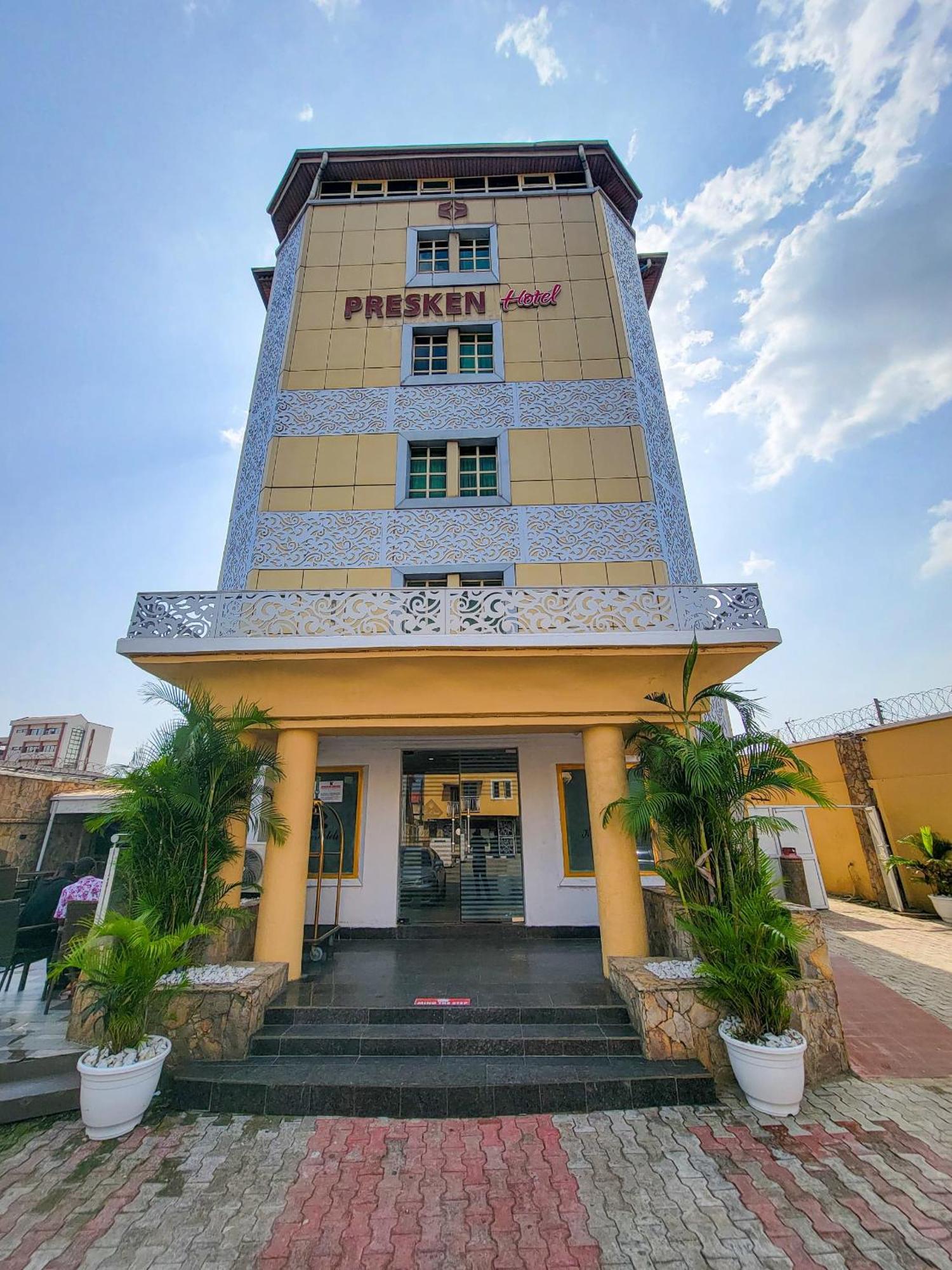 Hotel Presken K-One Ikeja Exteriér fotografie